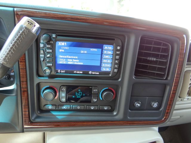 Cadillac Escalade EX - DUAL Power Doors SUV