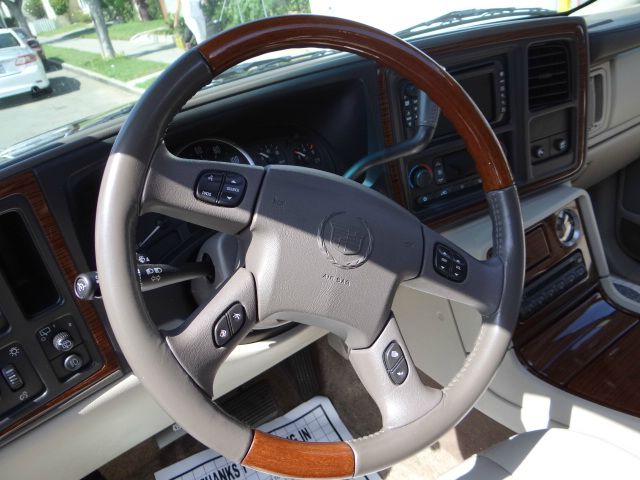 Cadillac Escalade 2003 photo 6