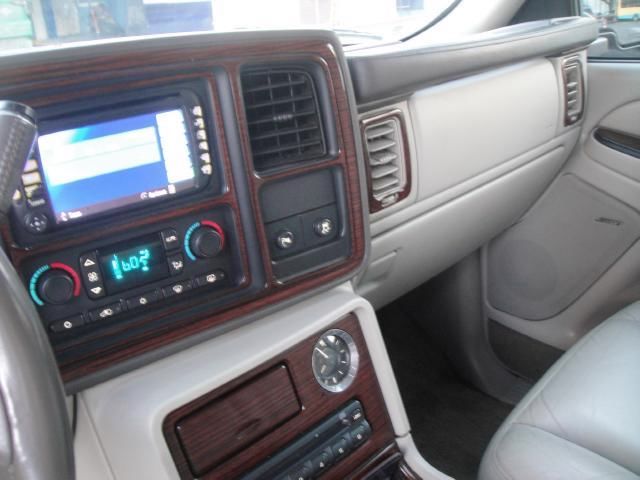 Cadillac Escalade 2003 photo 1