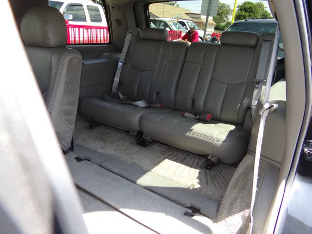 Cadillac Escalade 2003 photo 23