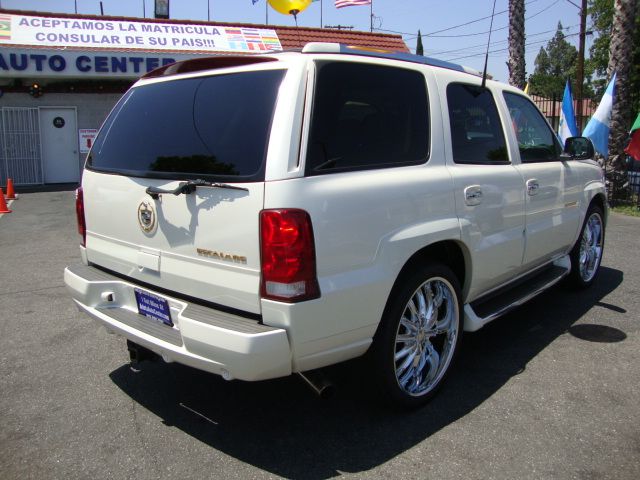 Cadillac Escalade 2003 photo 2
