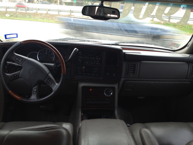 Cadillac Escalade 2003 photo 3