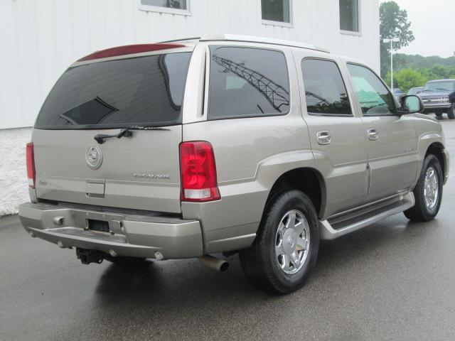 Cadillac Escalade 2003 photo 2