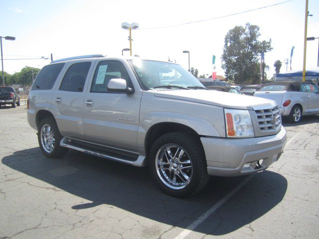 Cadillac Escalade 2004 photo 2
