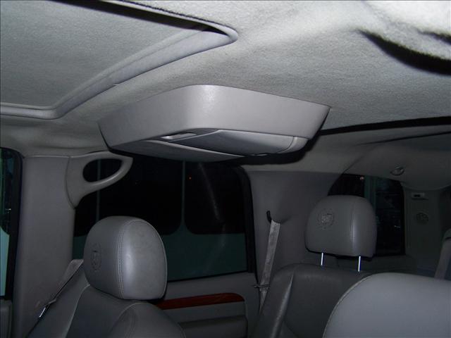 Cadillac Escalade 2004 photo 2
