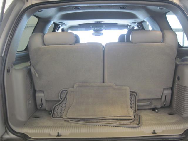 Cadillac Escalade 2004 photo 2