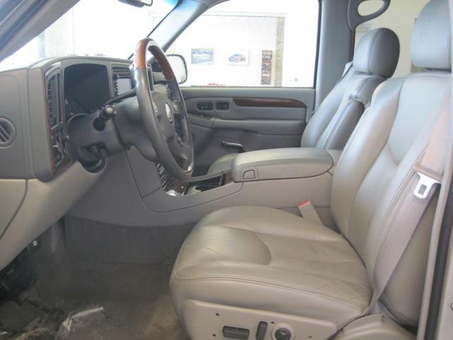 Cadillac Escalade 2004 photo 3