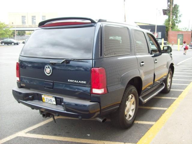 Cadillac Escalade 2004 photo 1