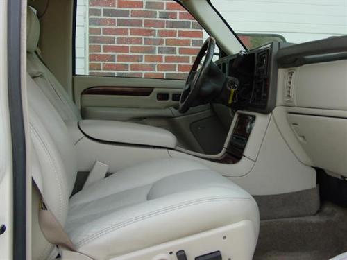 Cadillac Escalade 2004 photo 3