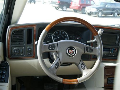 Cadillac Escalade 2004 photo 2