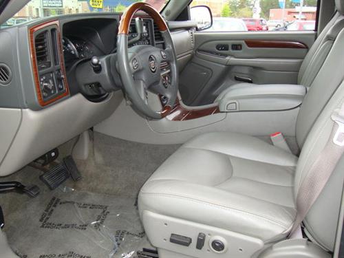 Cadillac Escalade 2004 photo 2