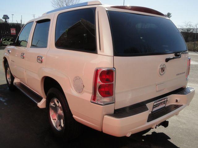 Cadillac Escalade 2004 photo 1
