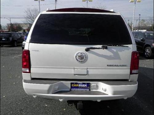 Cadillac Escalade 2004 photo 2