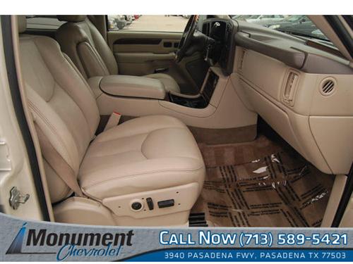 Cadillac Escalade 2004 photo 2
