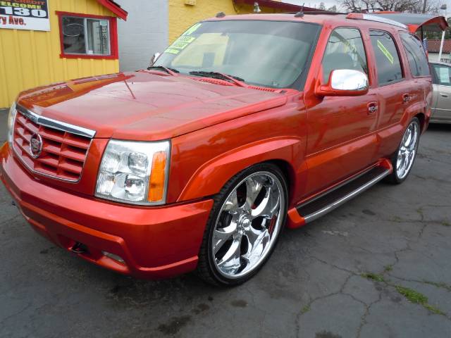 Cadillac Escalade 2004 photo 2