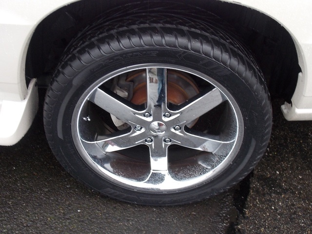 Cadillac Escalade 2004 photo 3