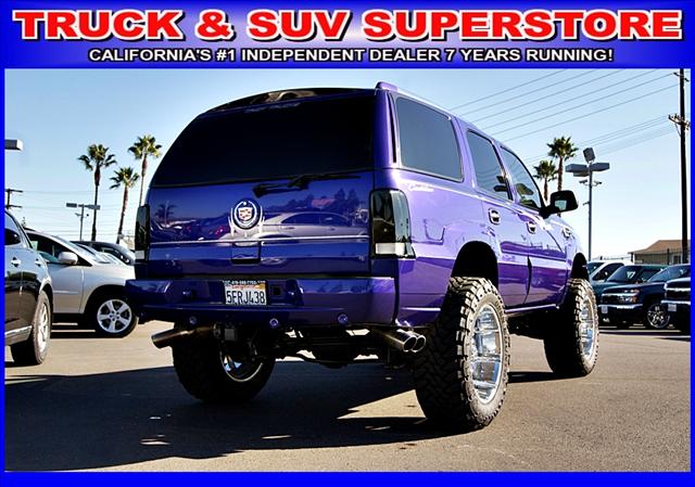 Cadillac Escalade 2004 photo 1