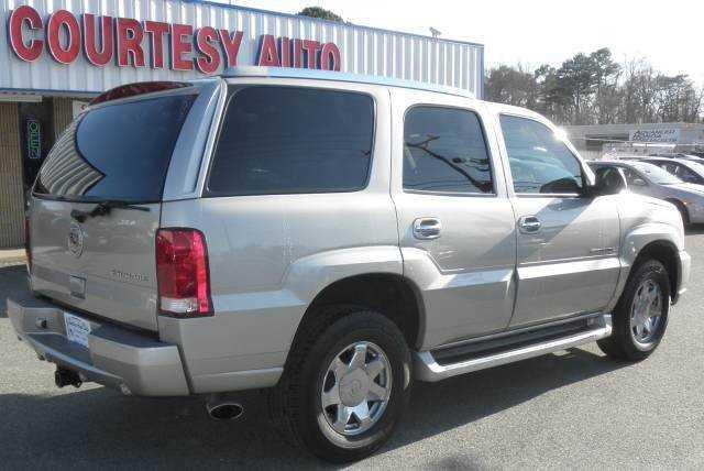 Cadillac Escalade 2004 photo 3