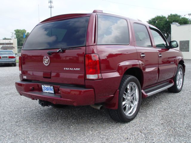 Cadillac Escalade 2004 photo 2