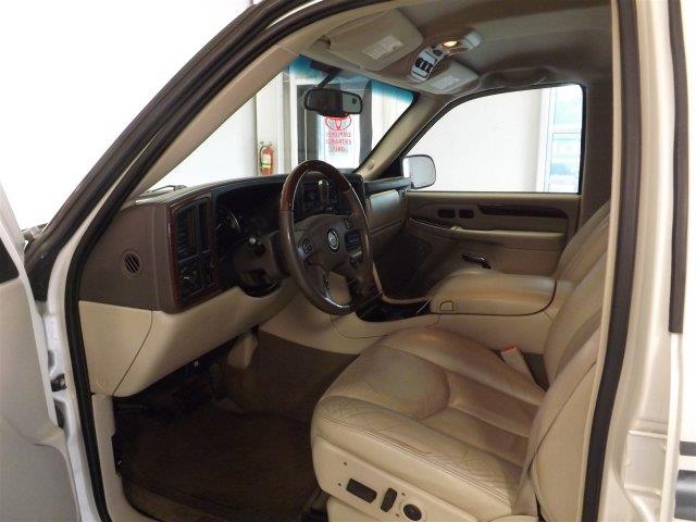 Cadillac Escalade 2004 photo 1