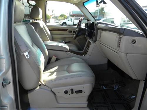 Cadillac Escalade 2004 photo 2