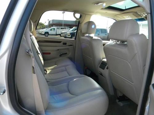 Cadillac Escalade 2004 photo 3