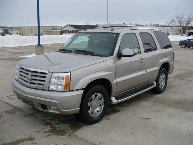 Cadillac Escalade 2004 photo 1