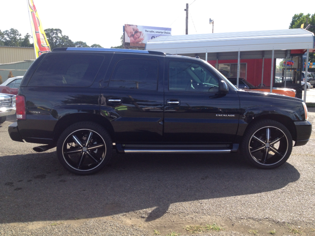 Cadillac Escalade 2004 photo 3