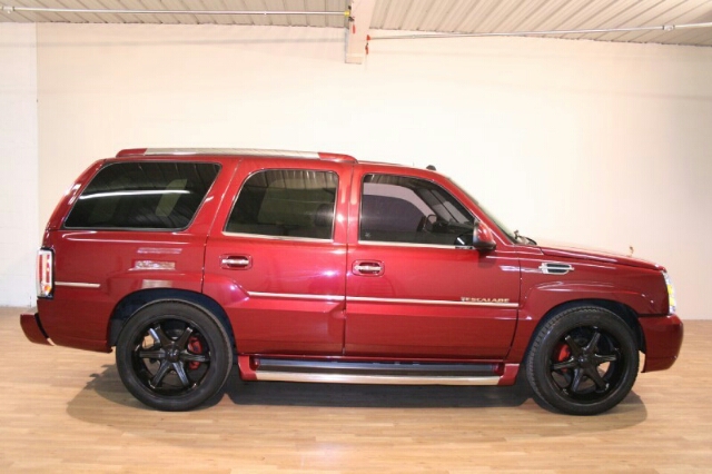 Cadillac Escalade 2004 photo 2