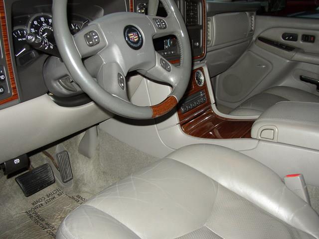 Cadillac Escalade 2004 photo 2