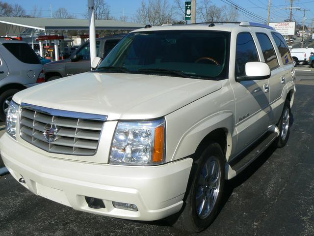 Cadillac Escalade 2004 photo 1