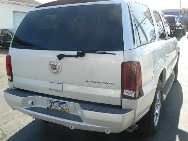 Cadillac Escalade E300td Sedan