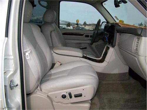 Cadillac Escalade 2004 photo 1