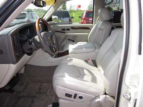 Cadillac Escalade 2004 photo 1