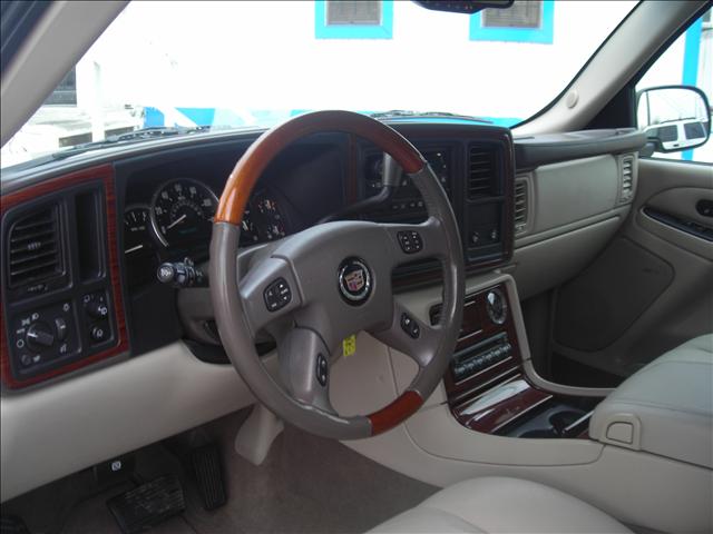 Cadillac Escalade 2004 photo 5