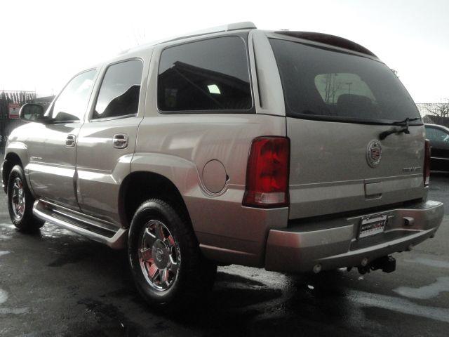 Cadillac Escalade 2004 photo 2