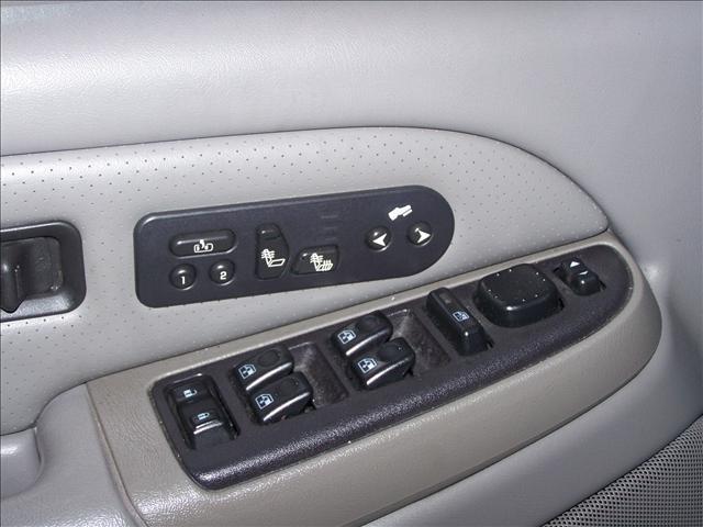 Cadillac Escalade 2004 photo 2