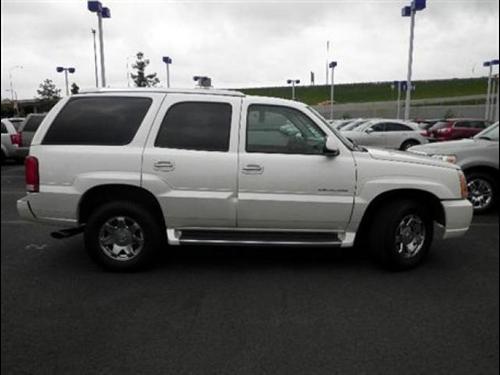 Cadillac Escalade 2004 photo 1