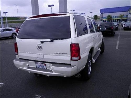 Cadillac Escalade 2004 photo 2