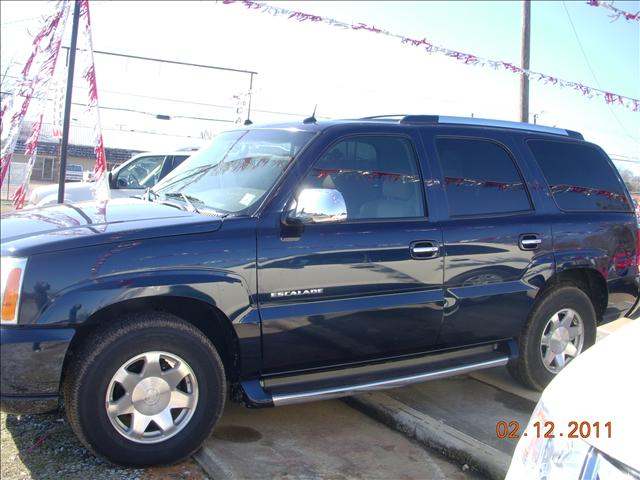 Cadillac Escalade 2004 photo 2