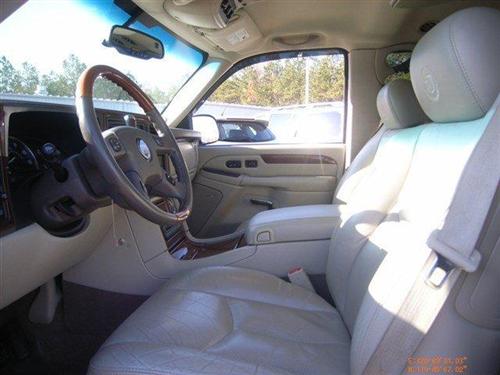 Cadillac Escalade 2004 photo 1
