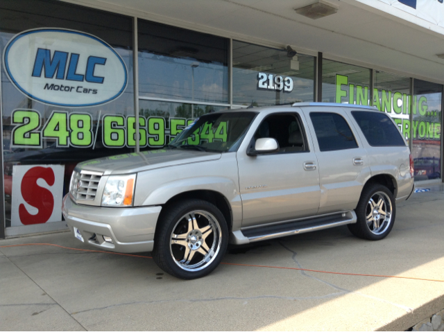 Cadillac Escalade EX - DUAL Power Doors SUV