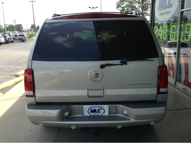 Cadillac Escalade 2004 photo 2
