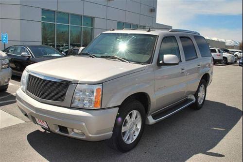 Cadillac Escalade 2004 photo 1