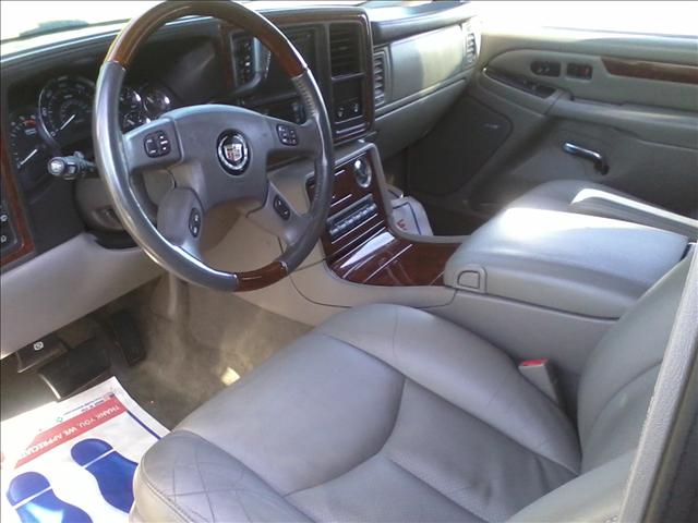 Cadillac Escalade 2005 photo 2