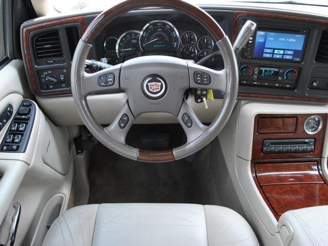 Cadillac Escalade 2005 photo 2