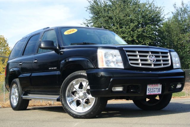 Cadillac Escalade EX - DUAL Power Doors SUV