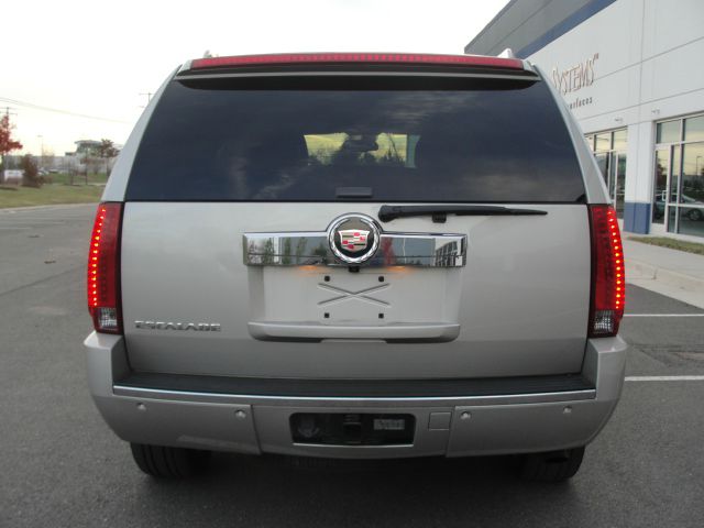 Cadillac Escalade EX - DUAL Power Doors SUV