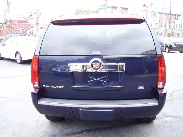 Cadillac Escalade EX - DUAL Power Doors SUV