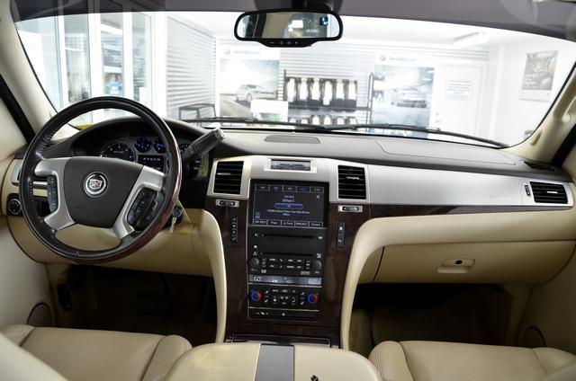 Cadillac Escalade 2007 photo 2